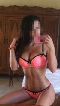 Atakum Escort Bayan - Dikkat Çeken Güzellik ve Hizmet Kalitesi ile Aylin