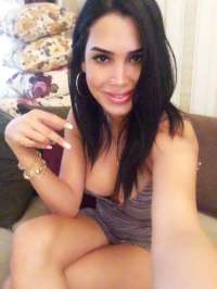 İlkadım Eskort Hatunun Tadını Çıkarın, Doyumsuz Zevklerin Kapısını Açın!