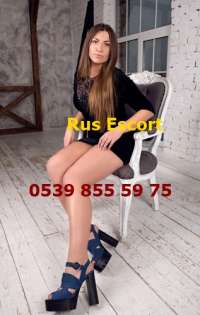 Kendi Evi Olan Güzel Escort: Sizi Cazibenin Dünyasına Davet Ediyor