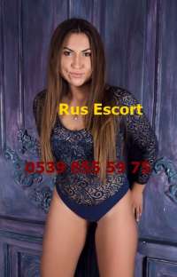 Kendi Evi Olan Güzel Escort: Sizi Cazibenin Dünyasına Davet Ediyor