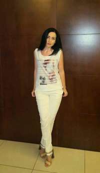 Kendi Evi Olan Kendine Güvenen Escort Kız