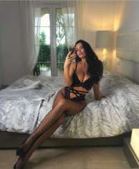 Tekkeköy'deki Zarif Escort Kız Pırıl'ın Hikayesi