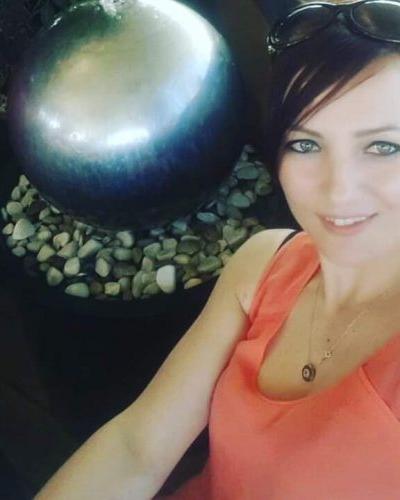 Tekkeköy Escort: Asil, Çekici ve Size Özel Deneyimlerin Sunucusu